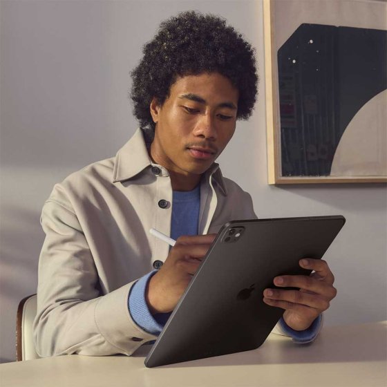 Apple iPad Pro 11-inch Space Black M4 chip
